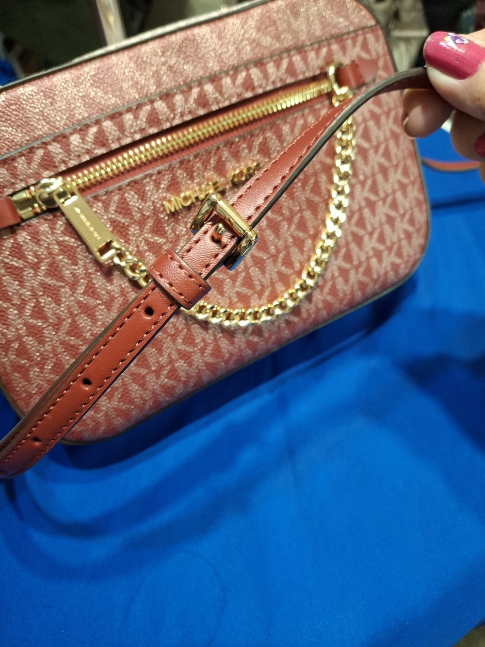 Michael Kors Cherry Logo Leather Crossbody Bag with Gold Chain NWT - Picture 5 of 9
